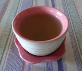lecreuset-teacups-fleursaucer-rq.jpg